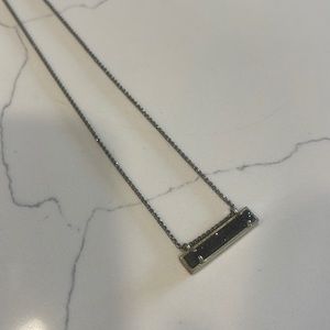 Kendra Scott Leanor Bar Necklace